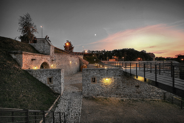 6221281744_fa1a6cc24e_z